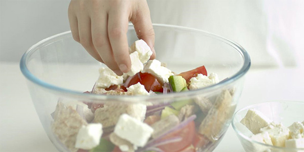 Piknik salata je jednostavna, ukusna letnja salata